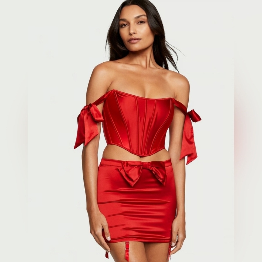 Victoria's Secret Red Pencil Mini for Night Out